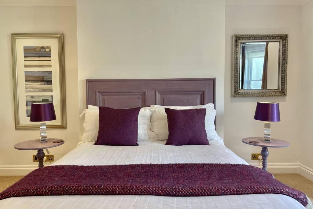 Lavender Apartment - Spacious Apartment Close To The Beach Дил Экстерьер фото